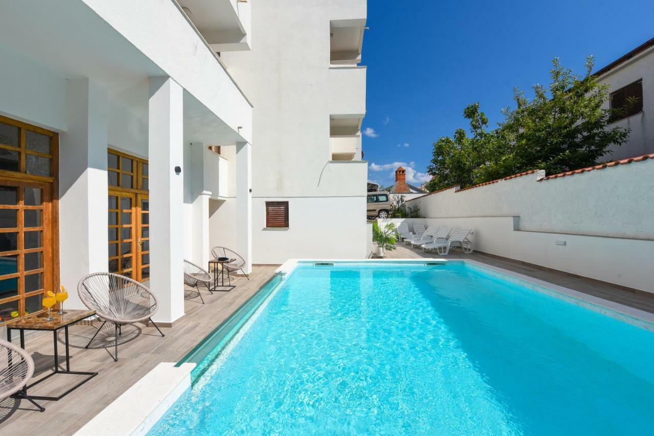 And Diana Appartement *
