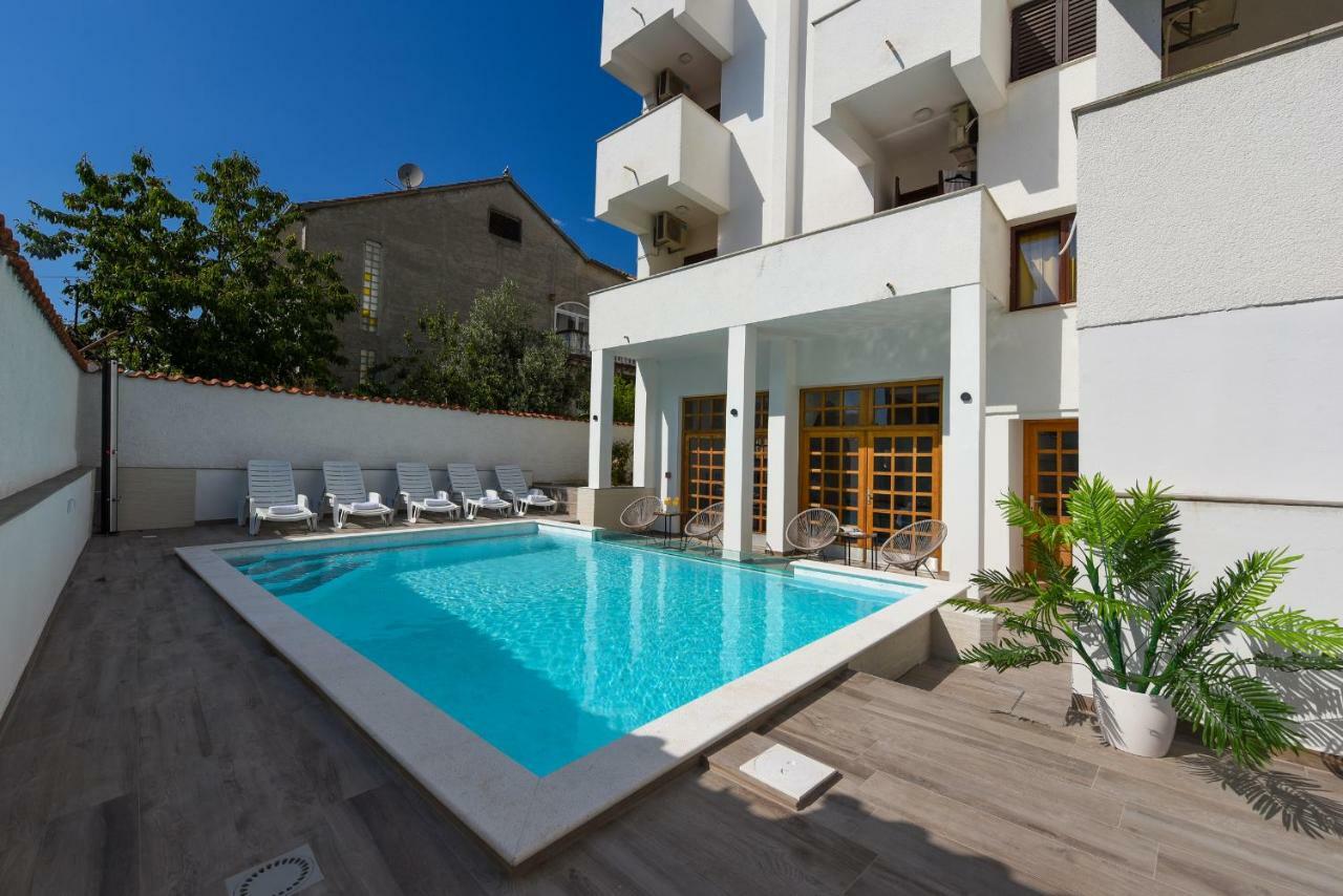 And Diana Appartement *